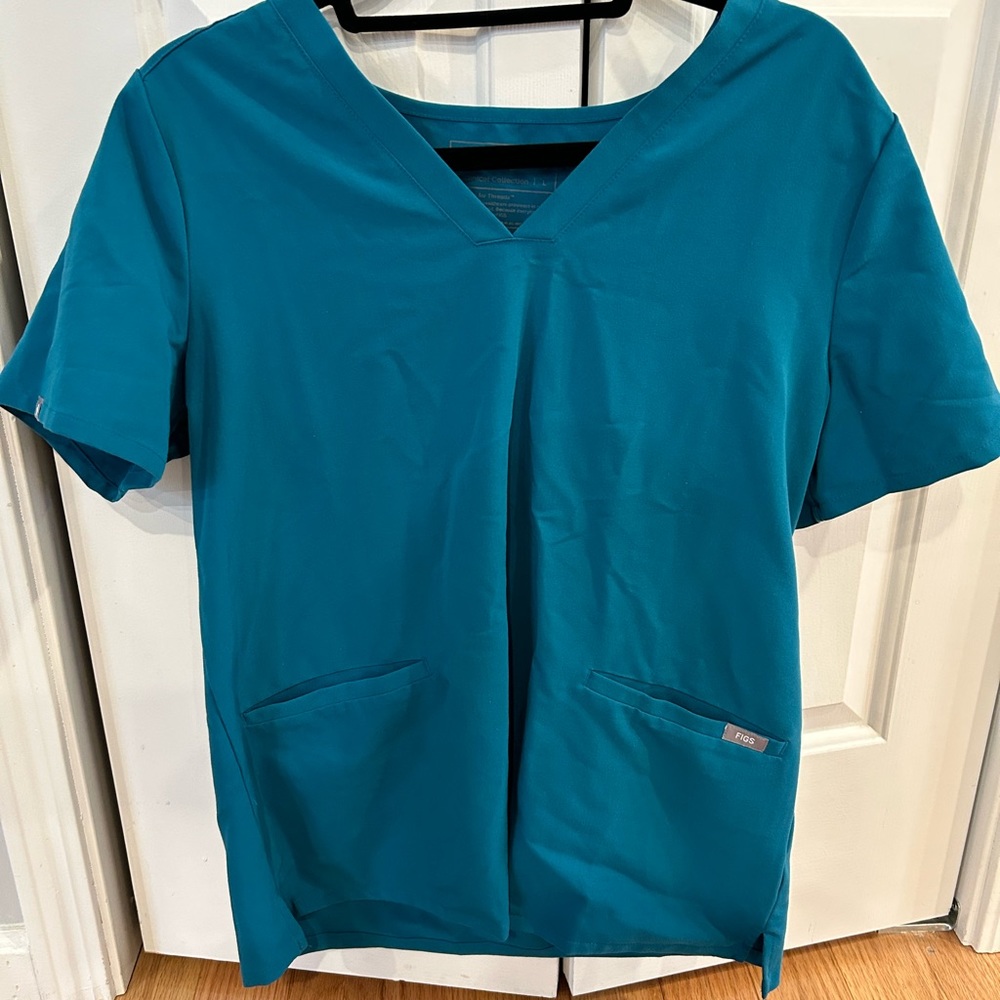 Figs Casma Scrub Top